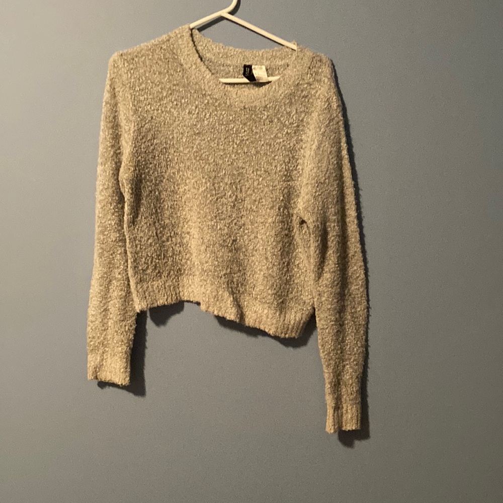Womens crewneck sweater size s
